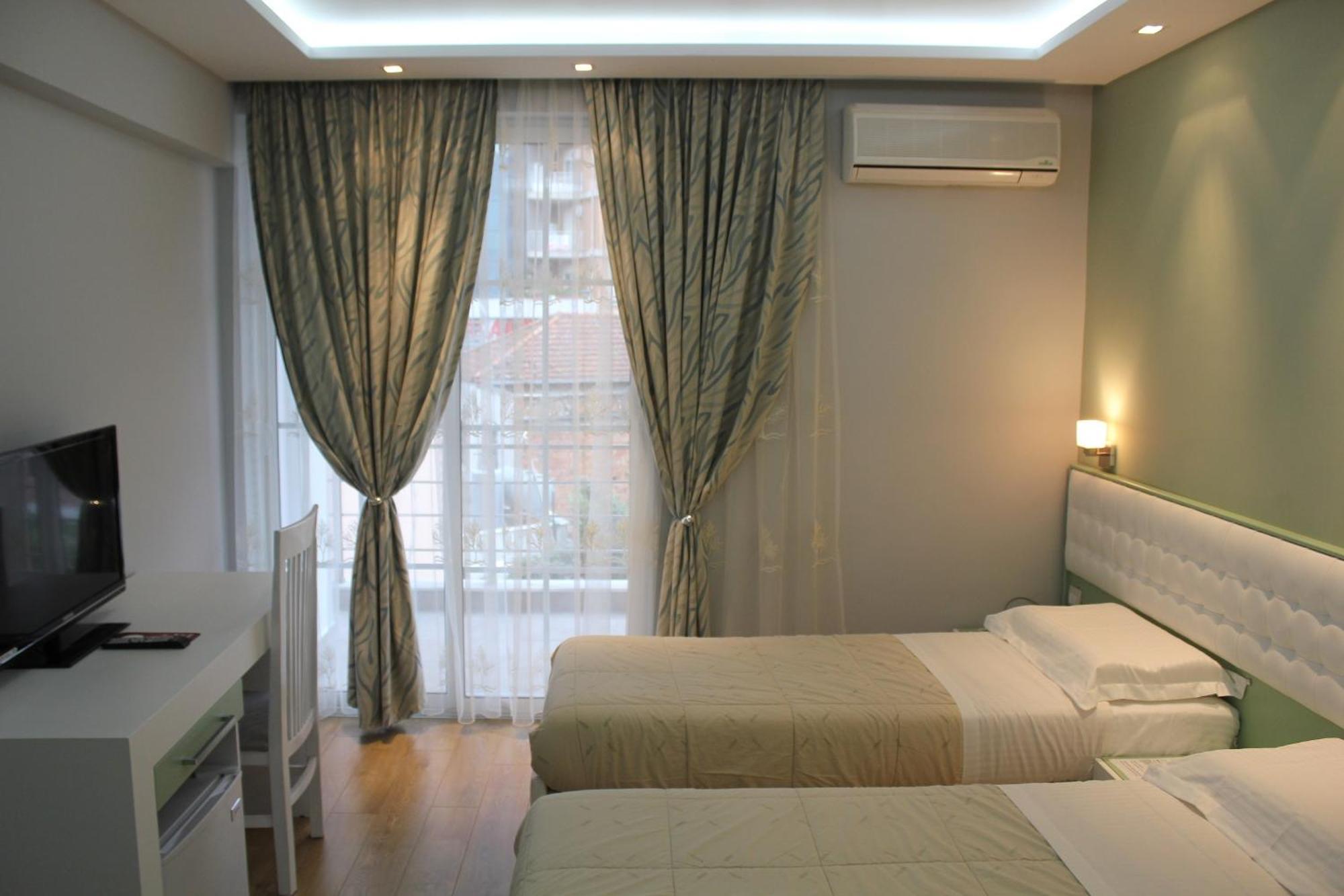 Hotel Vila Verde City Center Tirana Exterior photo
